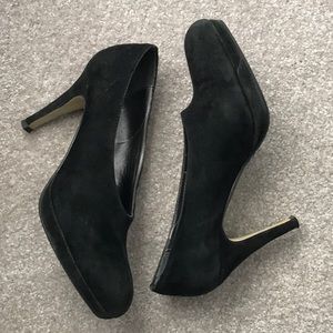 Adrienne Vittadini suede pumps
